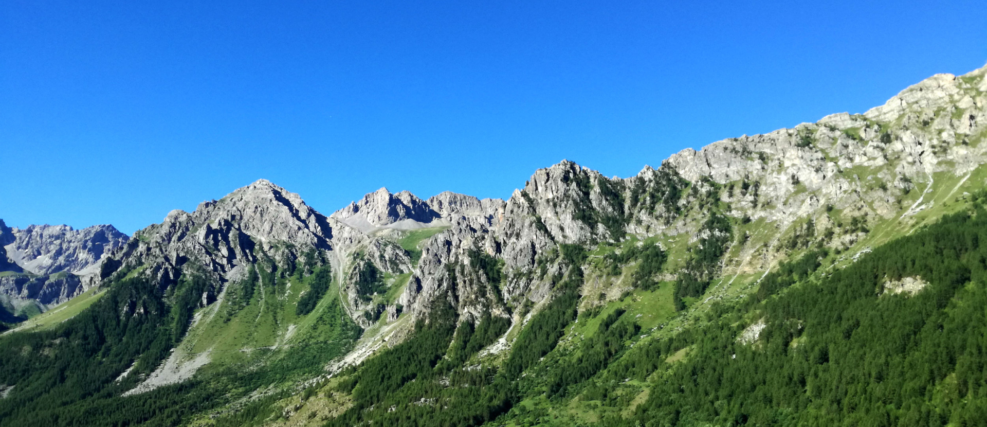 Italië, bergen in Piemonte, wandelen in het Valle Stura